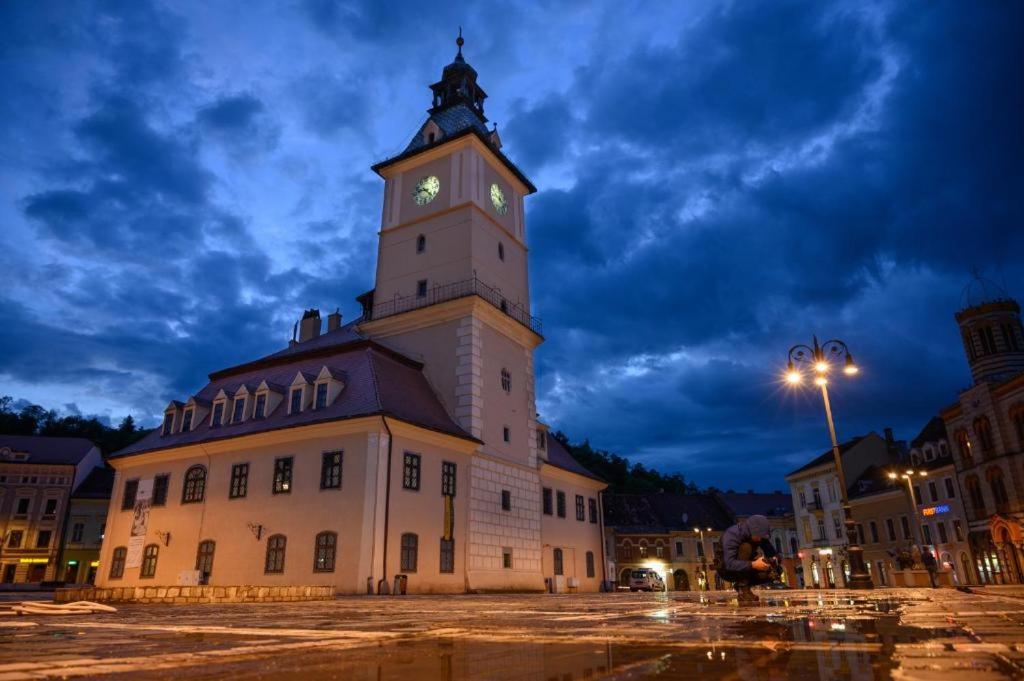 Cosy Center Apartment Braşov Esterno foto